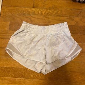 lululemon hotty hot 2.5